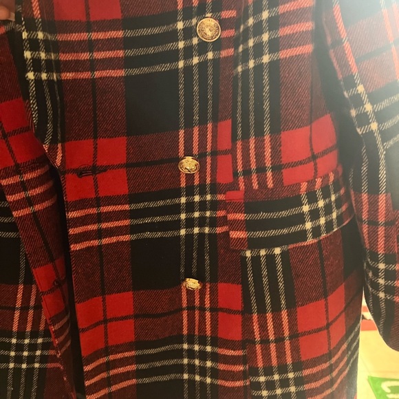 Blazer - Picture 2 of 5